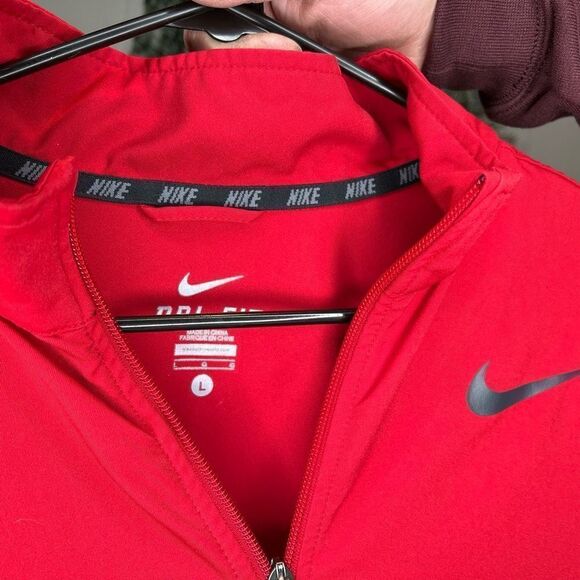 Nike dri fit windbreaker jacket - Picture 3 of 6